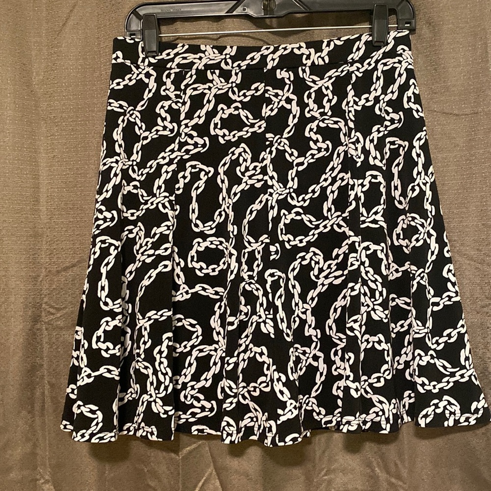 Susan Graver black and white skirt